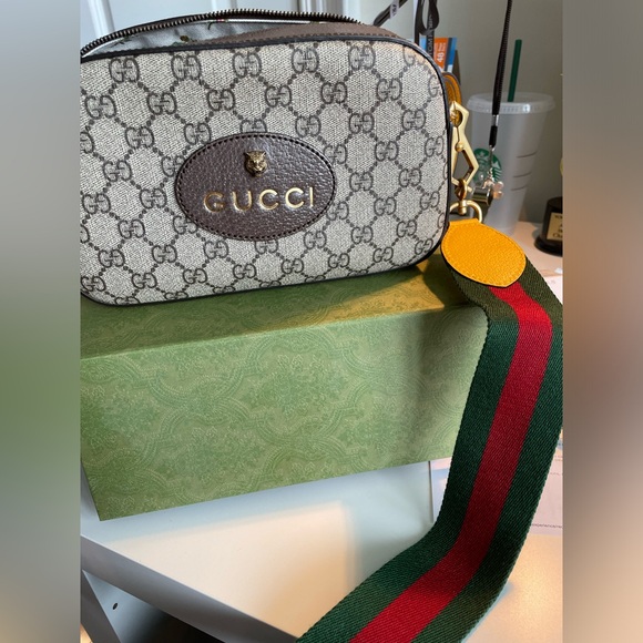 Neo Vintage GG Supreme Messenger Bag  - Authentic - Picture 1 of 10